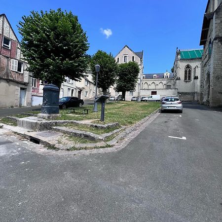 La Tour De L Horloge, Appt Typique A 500M Du Chateau Chinon Eksteriør bilde